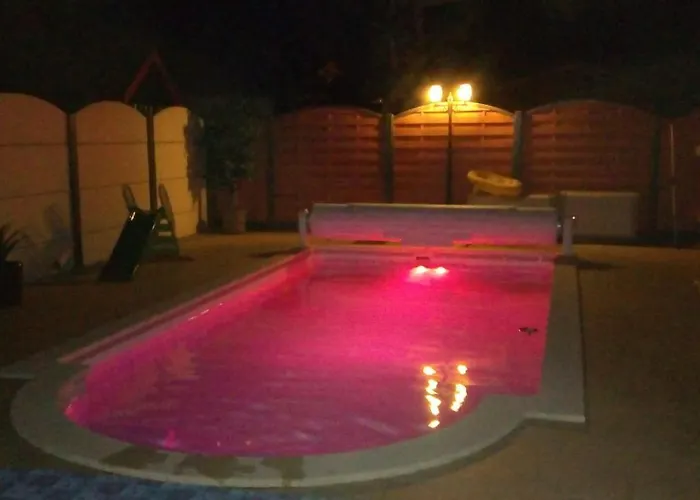 Les Hippocampes Проживание в семье